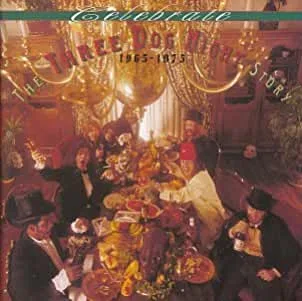 413DH2TMMSL._AC_UY301_QL65_ML3_.jpg Three Dog Night - Celebrate - The Three Dog Night Story, 1965-1975 (2 CDs) RC